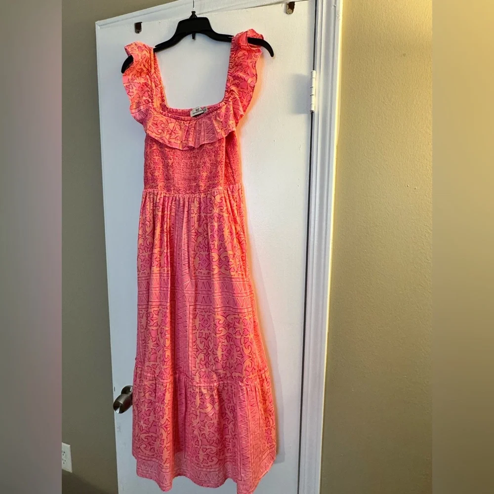 Vineyard Vines Pink Smock Ruffle 👗 Dress for sale! Has pockets on both sides :) - Picture 4 of 10